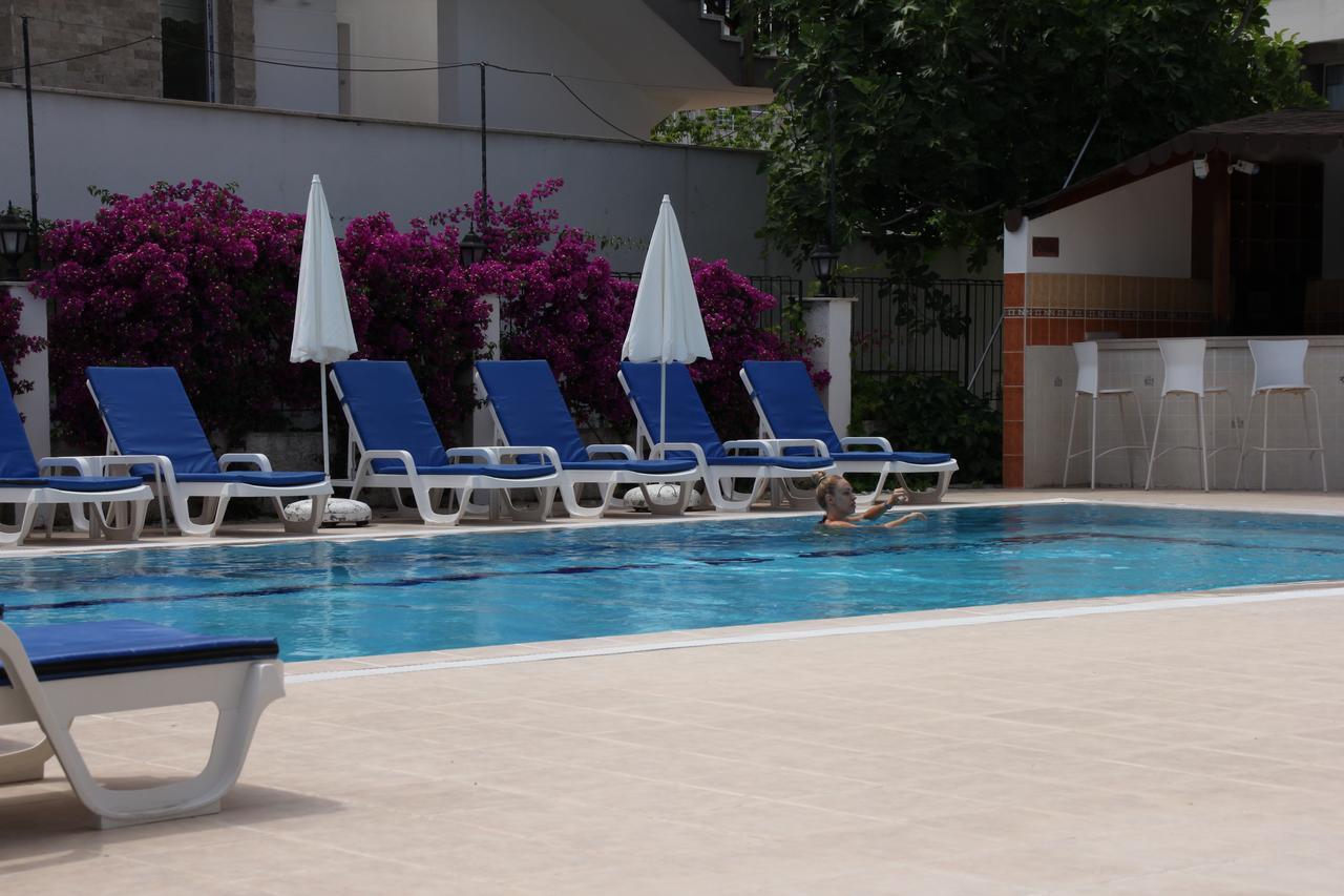 Minta Aparthotel 2*