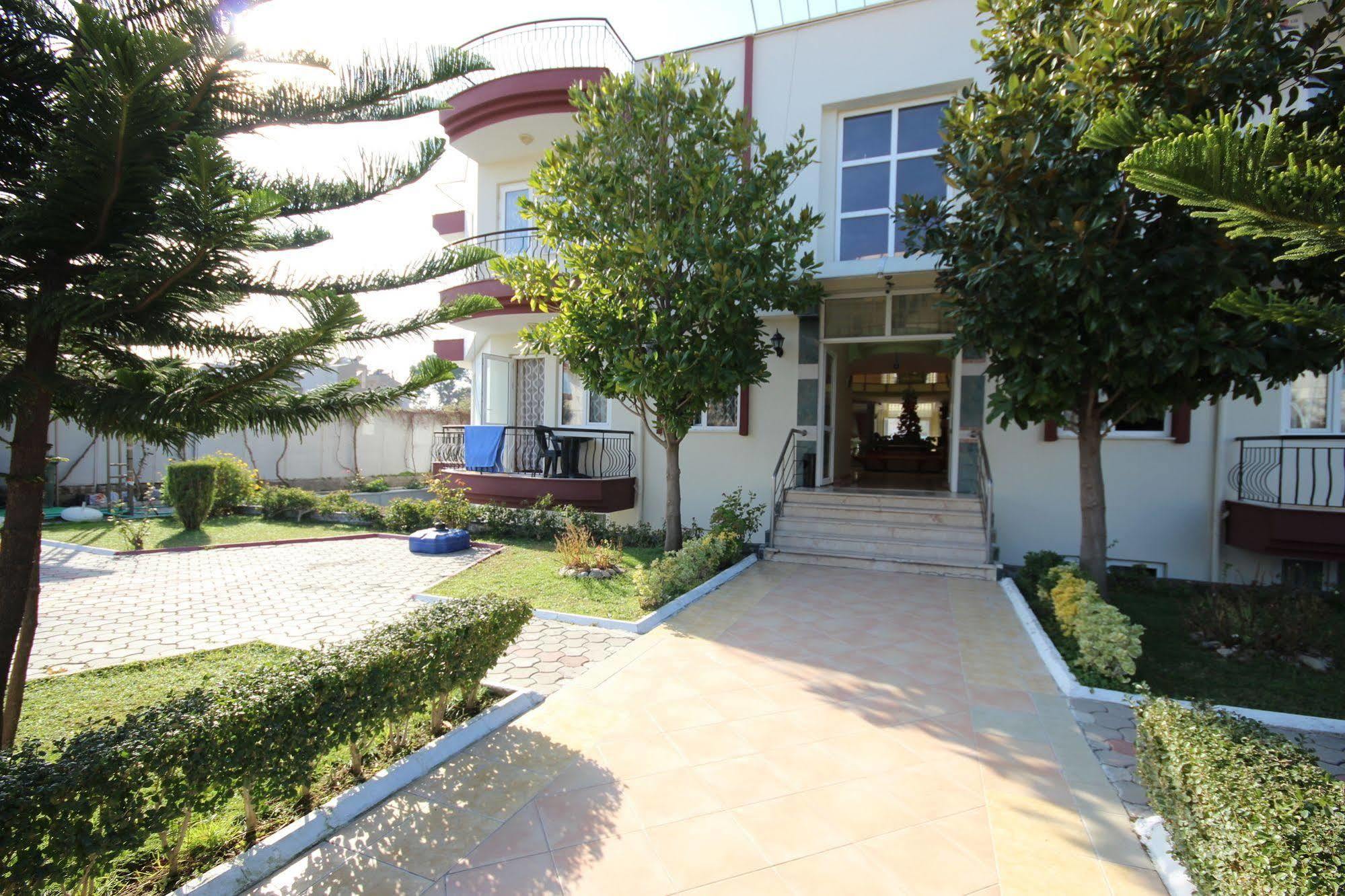 Minta Apart Otel 2*